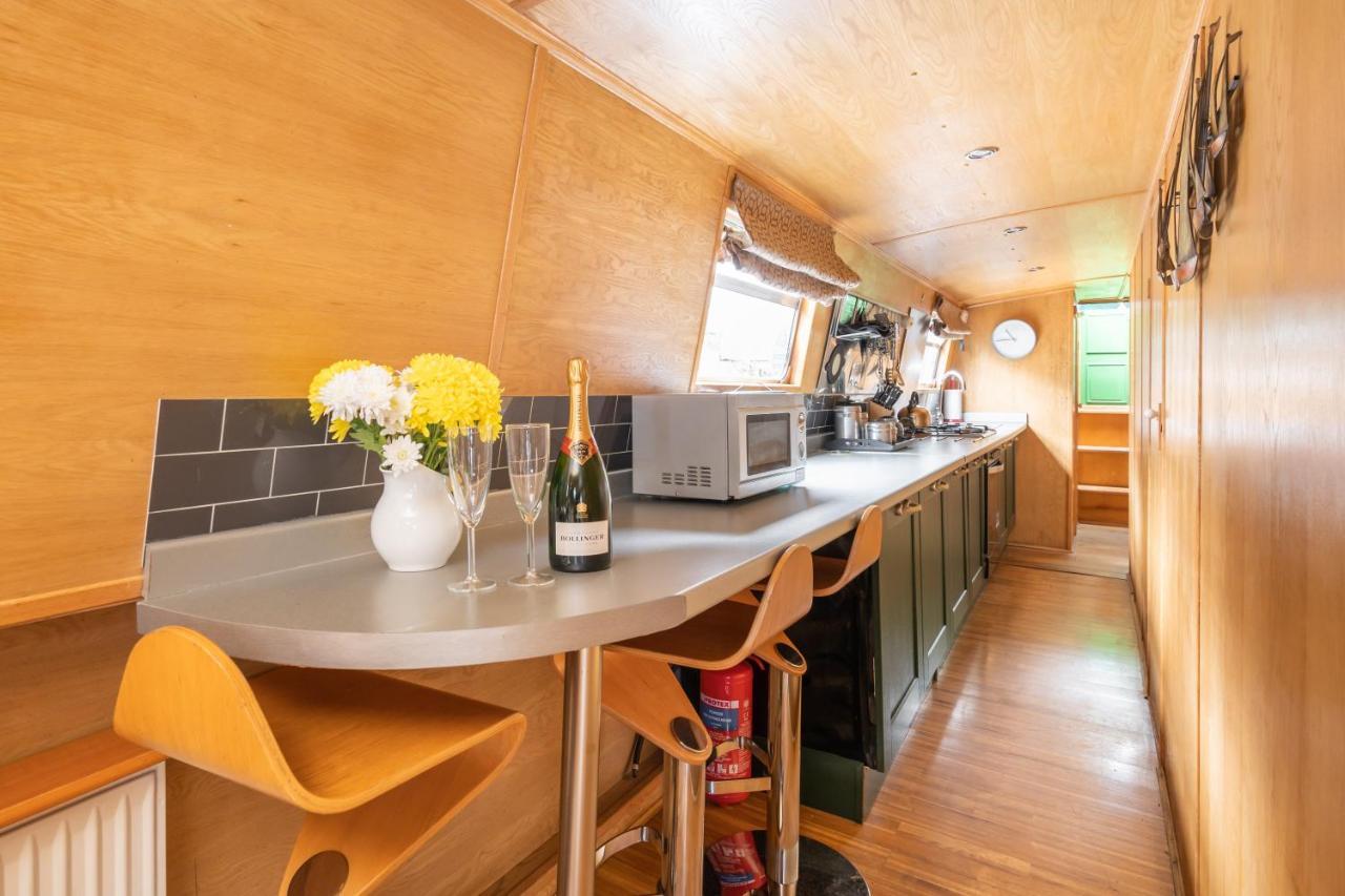 Edinburgh - Houseboats Hotel Bagian luar foto