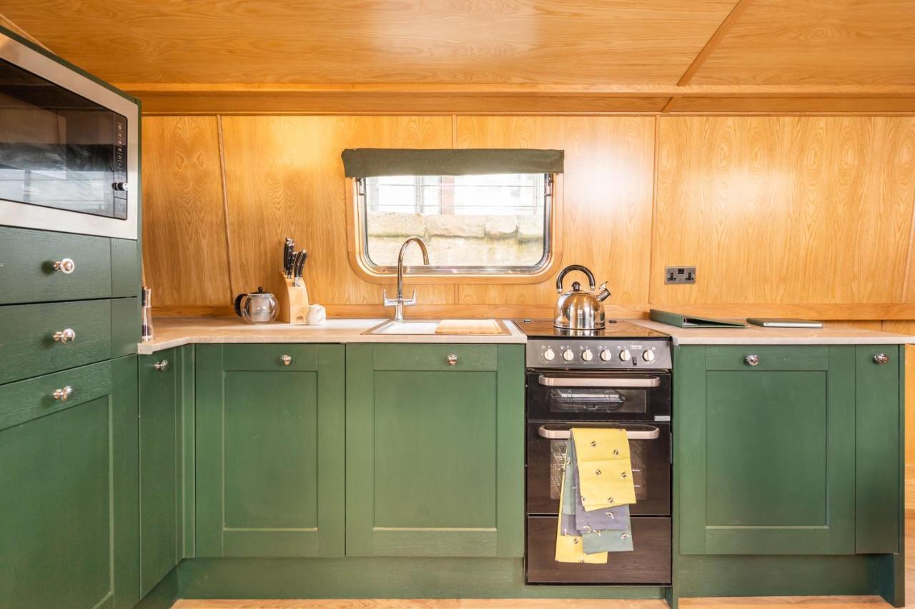 Edinburgh - Houseboats Hotel Bagian luar foto