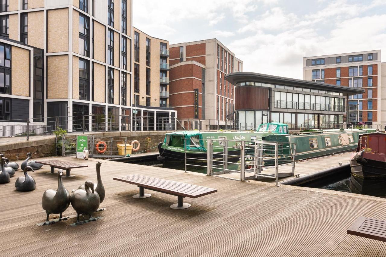 Edinburgh - Houseboats Hotel Bagian luar foto