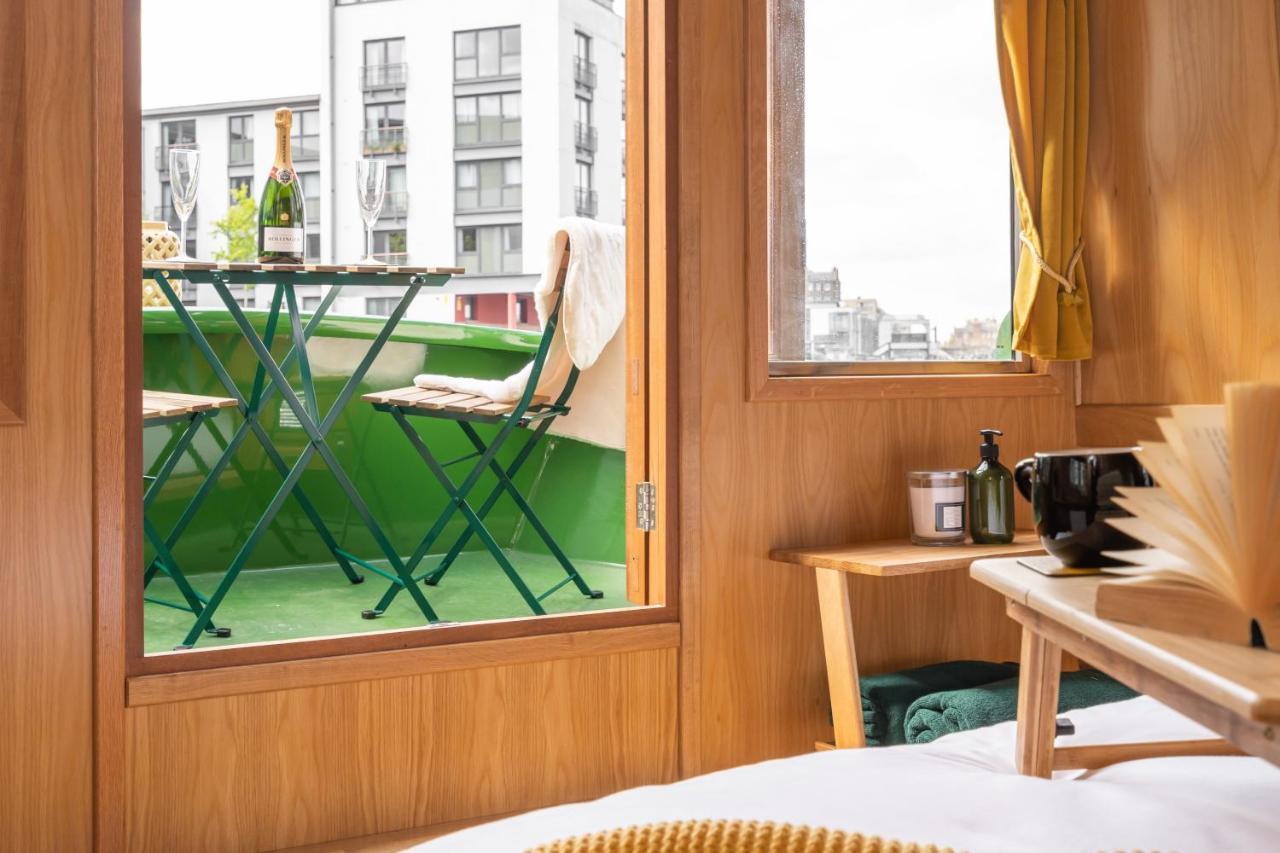 Edinburgh - Houseboats Hotel Bagian luar foto