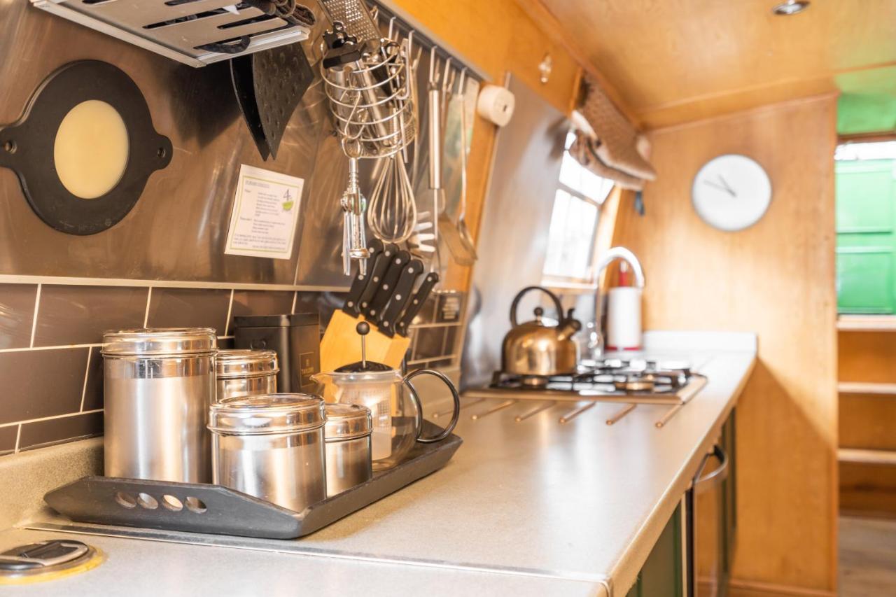 Edinburgh - Houseboats Hotel Bagian luar foto