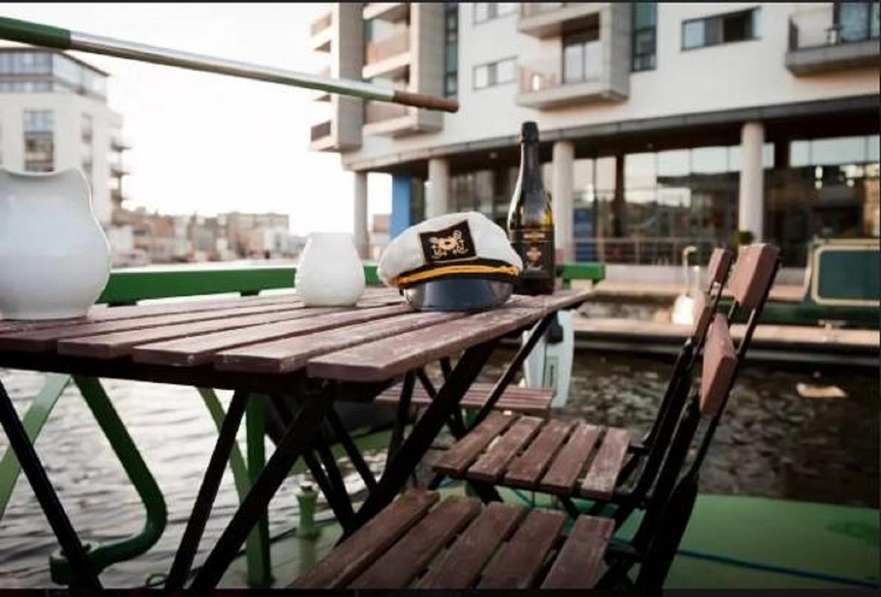 Edinburgh - Houseboats Hotel Bagian luar foto